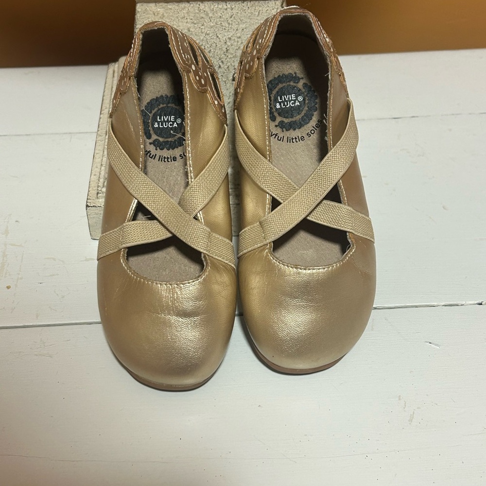 Livie & Luca Shimmering Gold slip on shoes Sz 9 toddler girls. Maripos